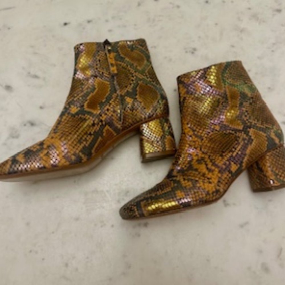 Chic, Forte Forte ankle boot size 37 (7)  - snakeskin effect -- NEVER BEEN WORN